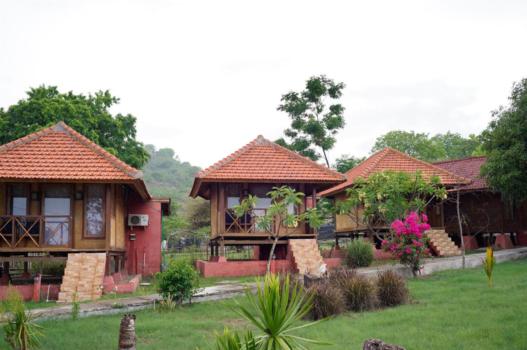 Yut'S Inn Flower Paradise Gili Gede エクステリア 写真